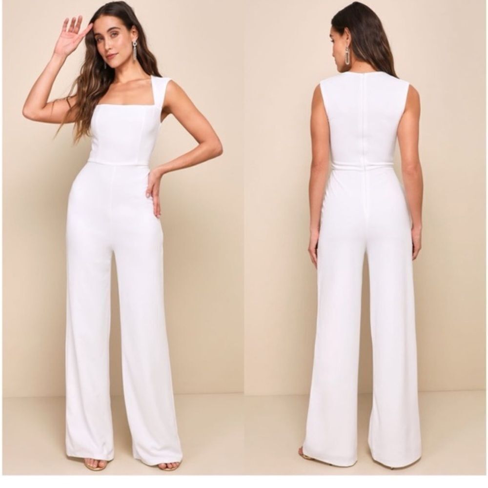 Lulus Enticing Endeavors White Jumpsuit size M in the color white NWT